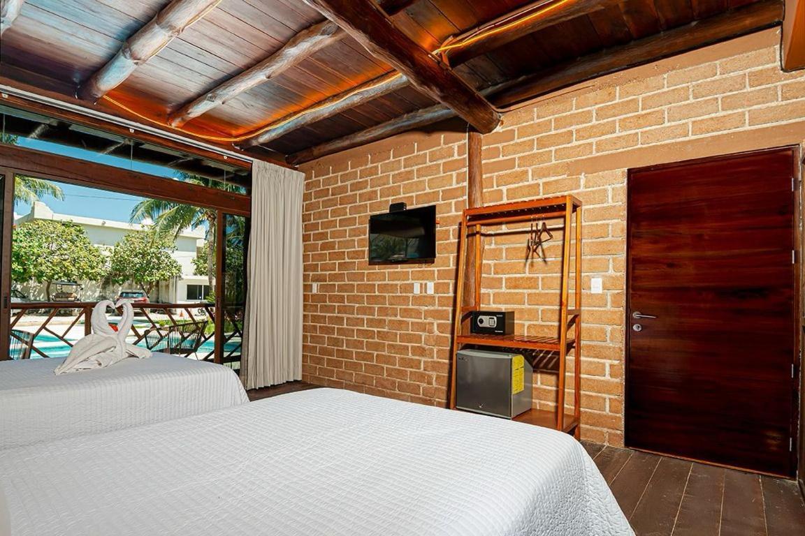 Kabanas & Beach Club Ojo De Agua Puerto Morelos Exteriör bild